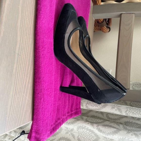 Diane Von Furstenberg Black Suede Heels - Picture 3 of 5